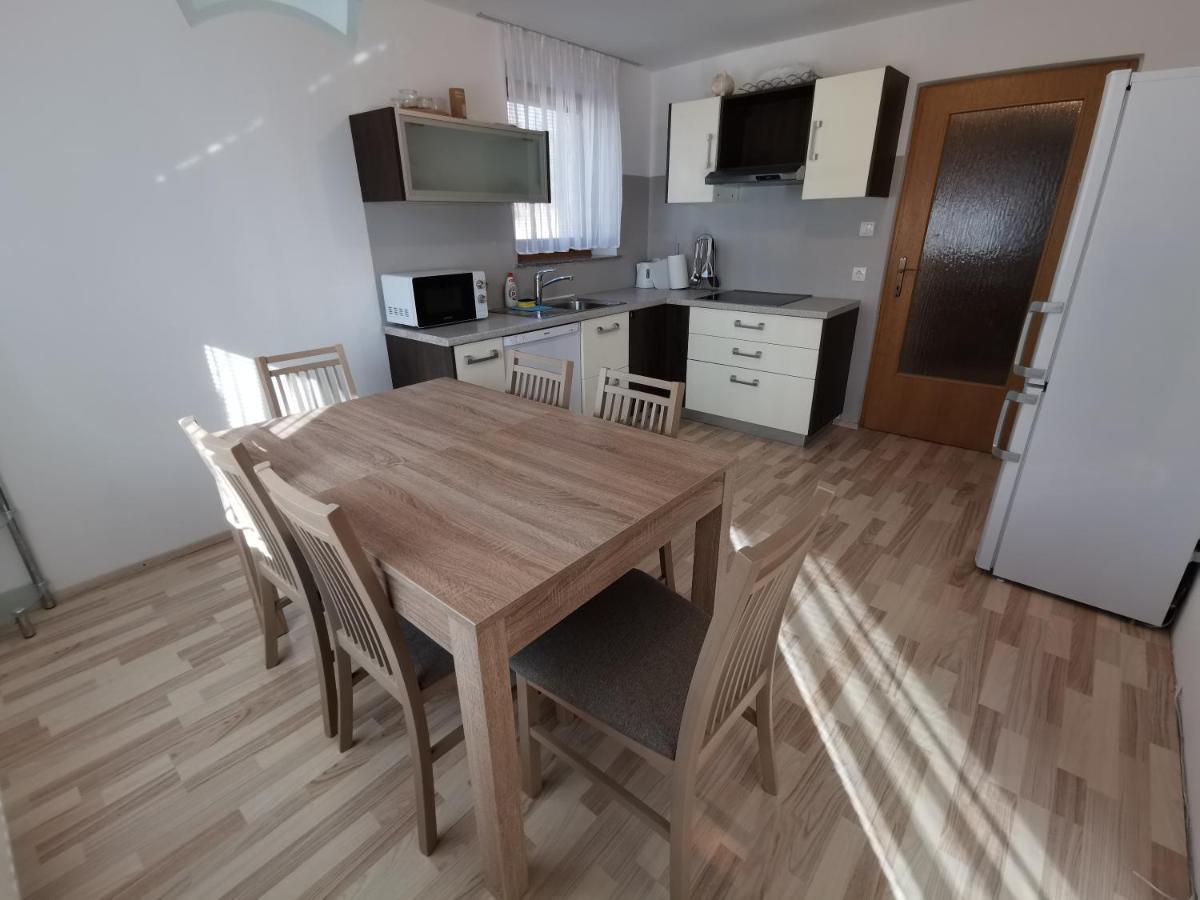 Apartma Henigman *